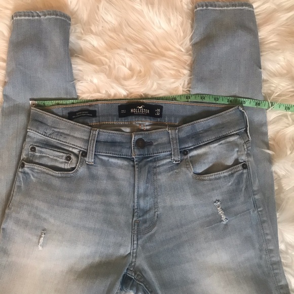 Hollister Distressed Skinny Jeans - Picture 3 of 12